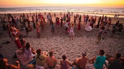 नवीन वर्षांच्या स्वागताचा प्लॅन काय? समुद्रकिनाऱ्यावर फिरायला जाणार असाल तर या टिप्स नक्की वाचा