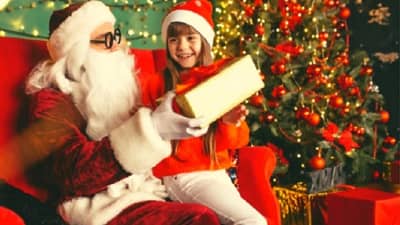 ख्रिसमस जवळ आलाय, मग लहान मुलांना खूष करण्याच्या भन्नाट आयडिया हव्यात, वाचा एका क्लिकवर