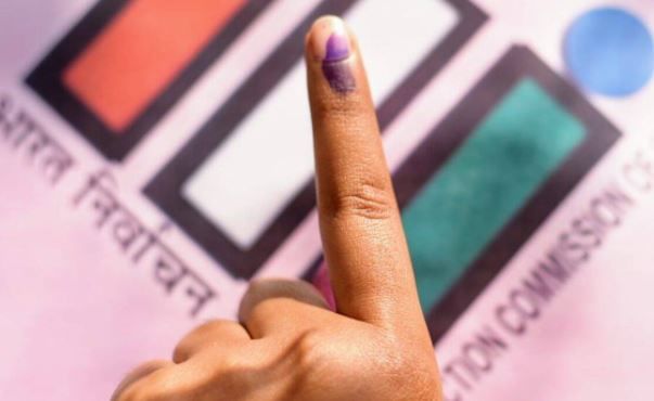 वोटिंग रूम मधील 2 रुपये वाला नियम , प्रत्येकाने मतदान करण्याआधी आवश्य जाणून घ्यायला हवे
