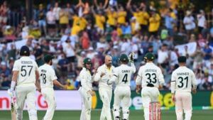 AUS vs ENG Ashes 2nd Test, Day 3: इंग्लंड बॅकफूटवर, ऑस्ट्रेलियाची मजबूत पकड