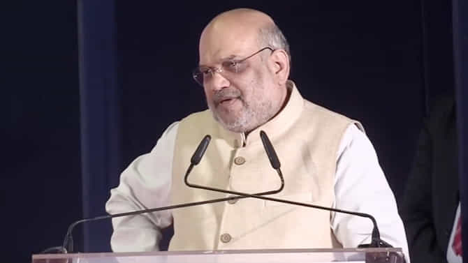 VIDEO: ठाकरे सरकारचे तिन्ही चाकं पंक्चर, फक्त धूर सोडून प्रदूषण करतंय; अमित शहांनी उडवली खिल्ली