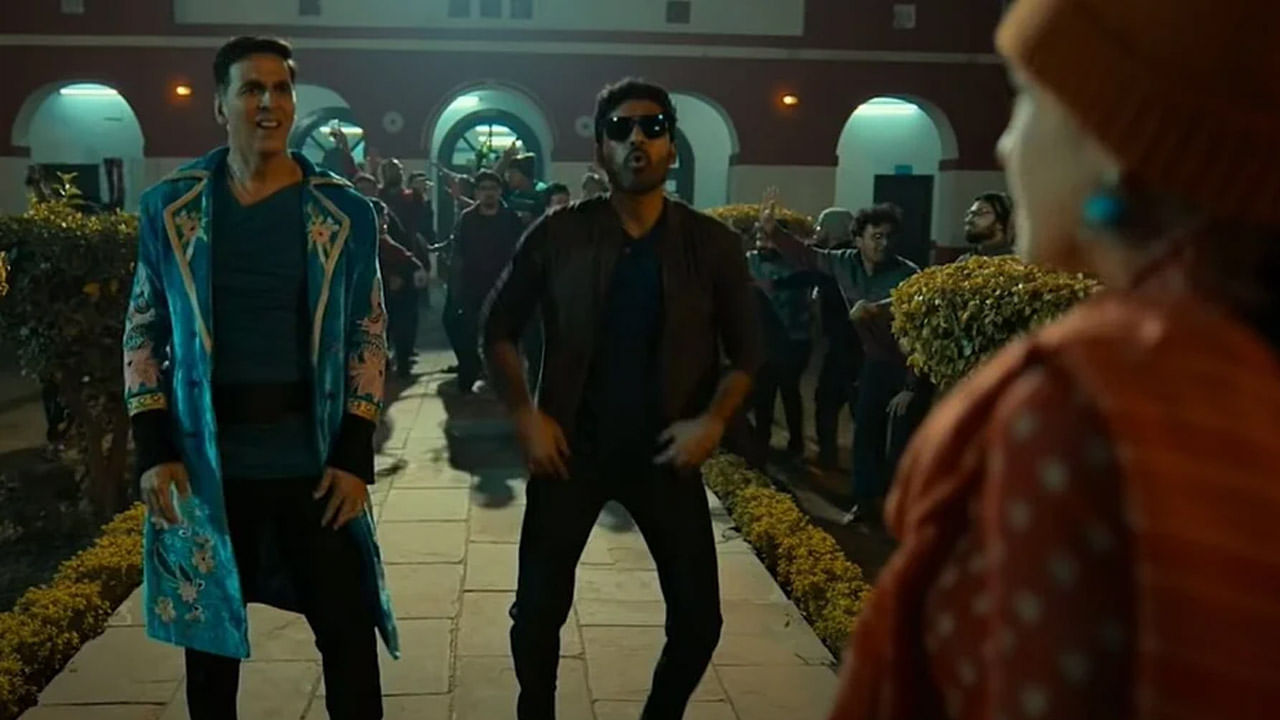 Little Little Song : ‘लिटील लिटील’ गाण्यात अक्षय-धनुषचा ‘अतरंगी’ अंदाजात धमाल डान्स, नवं गाणं पाहिलंत का? Little Little Song : ‘लिटील लिटील’ गाण्यात अक्षय-धनुषचा ‘अतरंगी’ अंदाजात धमाल डान्स, नवं गाणं पाहिलंत का?