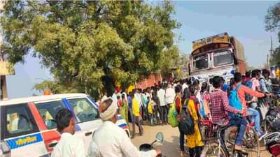 आजही एक विद्यार्थी दगावला, हिंगोलीत अपघातांची मालिका, वाहन चालकांवर वचक कधी बसणार?