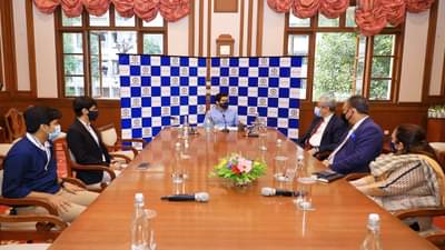 Aditya Thackarey : इलेक्ट्रीक वाहनांबाबत शॅले हॉटेल्सचा पुढाकार कौतुकास्पद, इतर आस्थापनांनी देखील वापर करावा : आदित्य ठाकरे