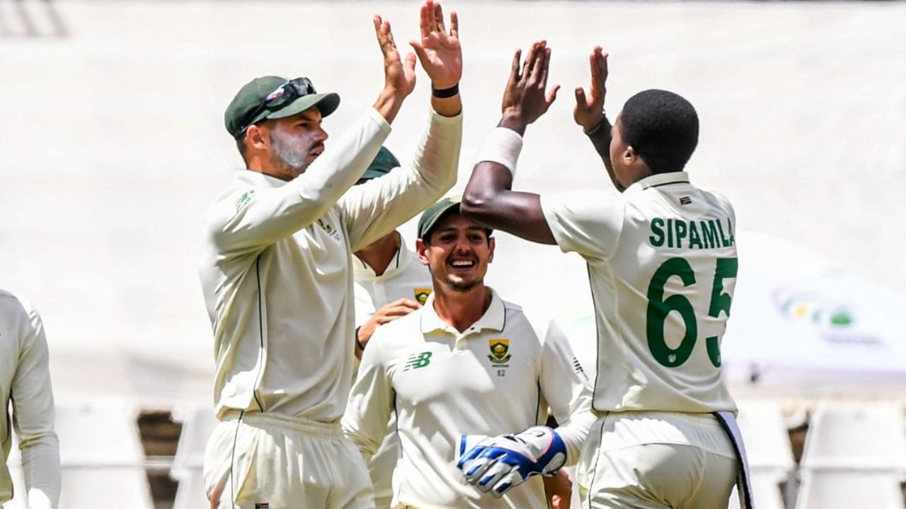 India vs South Africa : कसोटी मालिकेपूर्वीच दक्षिण आफ्रिकेच्या संघाला झटका, 'हा' खेळाडू दुखापतीमुळे संघाच्या बाहेर