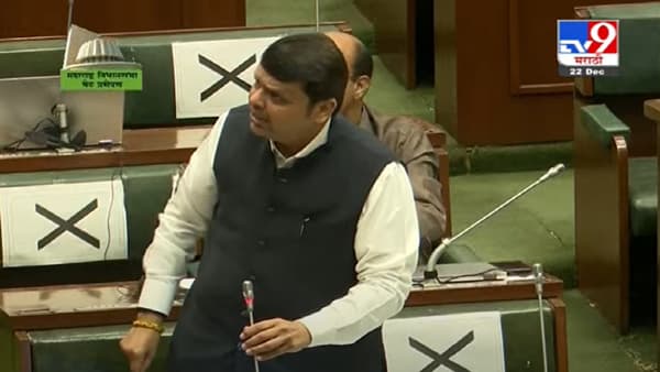इथे भ्रष्टता, तिथे नष्टता... शंखच पोकळ फुंकू नका, कुसुमाग्रजांच्या कवितेच्या सहाय्यानं फडणवीसांचा सरकारवर हल्लाबोल