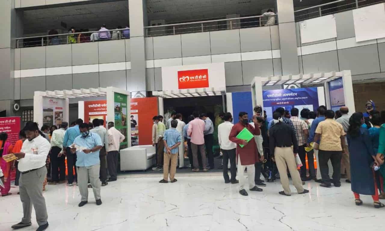 पर्यटन महामंडळाच्या योजनांच्या माहितीसाठी मंत्रालयात केंद्र, ठिकाणं, पर्यटक निवास, उपहारगृहांसंबंधीची माहिती मिळणार
