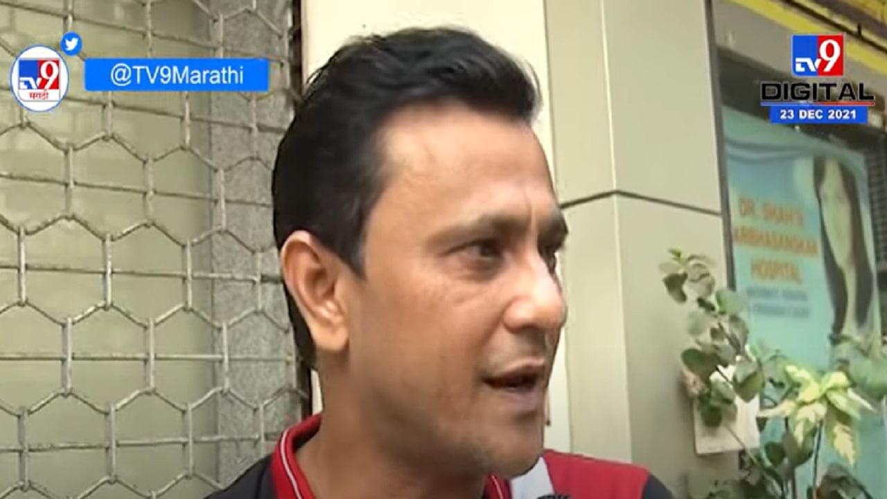 मुख्यमंत्री महोदयांनी राज्यभर प्रवास करावा म्हणजे सगळे रस्ते गुळगुळीत होतील