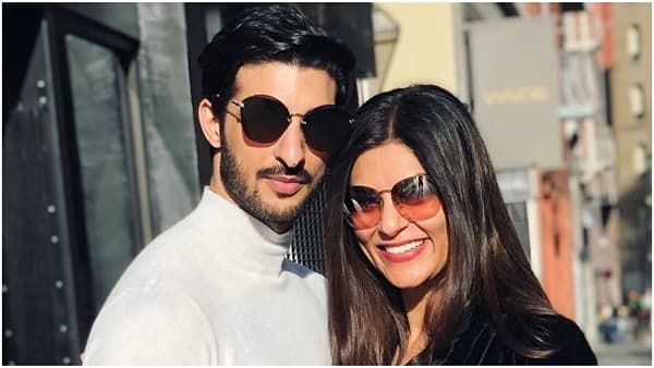 सुष्मिता सेन आणि रोहमन शॉल खूप दिवसांपासून रिलेशनशिपमध्ये होते. चाहत्यांनाही दोघांची जोडी खूप आवडली होती, पण आता या दोघांचेही ब्रेकअप झाले आहे. अलीकडेच दोघांचे ब्रेकअप झाल्याच्या बातम्या आल्या होत्या. दरम्यान, अभिनेत्रीने सोशल मीडियावर या वृत्ताला दुजोरा दिला आहे.