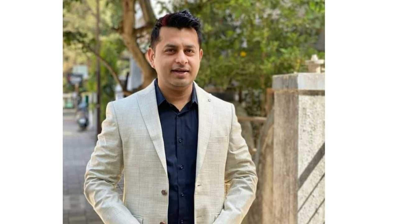 गाडीवर हवा व्हिआयपी 9 नंबर धंदा मात्र 2 नंबर, पेपरफुटी घोटाळ्यातील मुख्य आरोपीचा राजेशाही थाट गाडीवर हवा व्हिआयपी 9 नंबर धंदा मात्र 2 नंबर, पेपरफुटी घोटाळ्यातील मुख्य आरोपीचा राजेशाही थाट