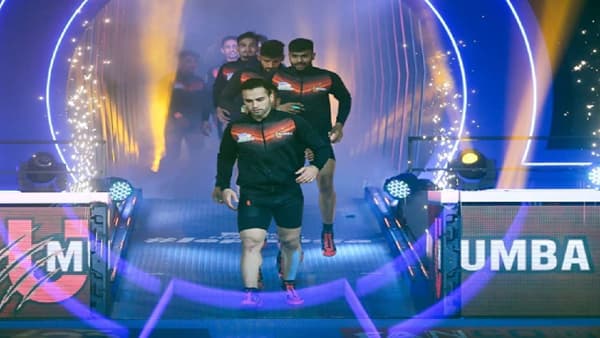 Pro Kabaddi League PKL 2021-22: मुंबईचा अभिषेक निष्प्रभ, नवीनच्या बळावर दिल्लीचा विजय