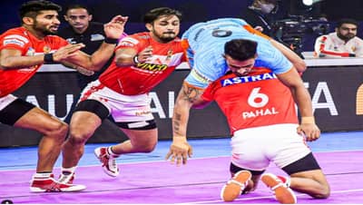 PKL 2021-22 LIVE Score and Updates, Bengal Warriors vs Gujarat Giants: गुजरातला चूका भोवल्या, बेंगाल वॉरिअर्सचा निसटता विजय