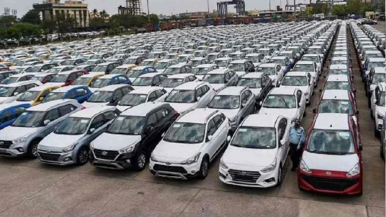 काय आहे असे की, नवीन नाही तर जून्या वाहनांसाठी उडाली आहे झुंबड, जून्या वाहन बाजारात तेजी, येत्या चार वर्षांत बाजार होणार दुप्पट काय आहे असे की, नवीन नाही तर जून्या वाहनांसाठी उडाली आहे झुंबड, जून्या वाहन बाजारात तेजी, येत्या चार वर्षांत बाजार होणार दुप्पट
