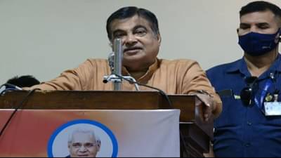 Nagpur | महापौर तिवारींना नितीन गडकरींचा सल्ला, लोकांची घरबसल्या कामं झाली पाहिजेत अशी महापालिका तयार करा