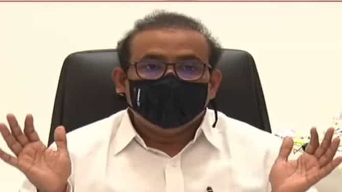 Rajesh Tope: राज्यात नवे नियम, ओमिक्रॉनचा धोका वाढला, शाळांचं काय होणार? टोपेंचं सविस्तर स्पष्टीकरण