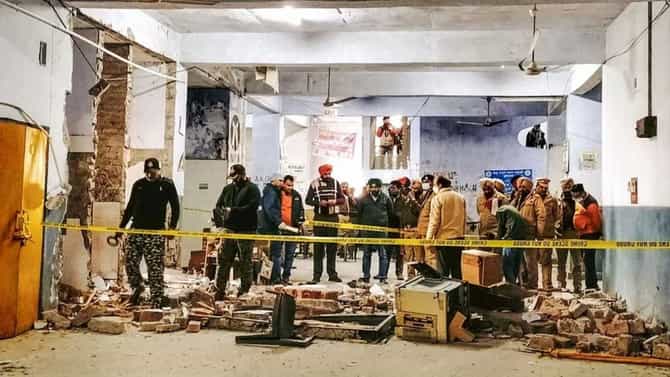 लुधियाना स्फोट प्रकरण; बडतर्फ पोलीस कर्मचाऱ्यानेच ठेवला बॉम्ब