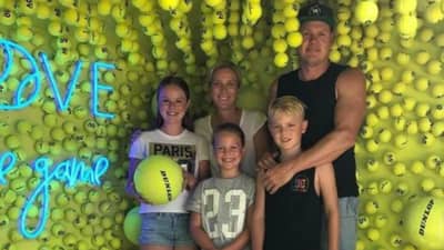 Viral : पॉकेटमनीतून पैसे वाचवत 6 वर्षाच्या मुलीनं घेतलं 5 कोटीचं पहिलं घर!