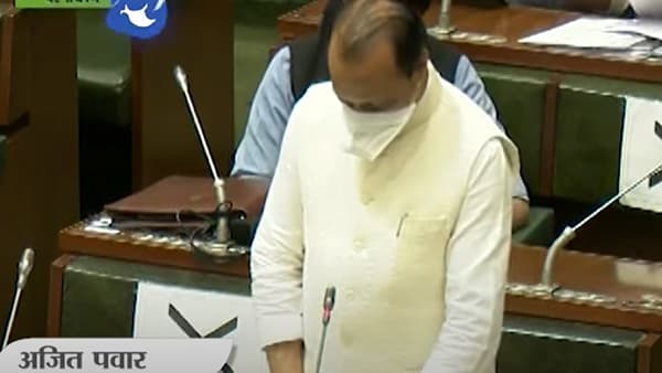 नवाबभाईंचं तर काहीतरी वेगळंच असतं, ते ऐकतंच नाही – अजित पवार