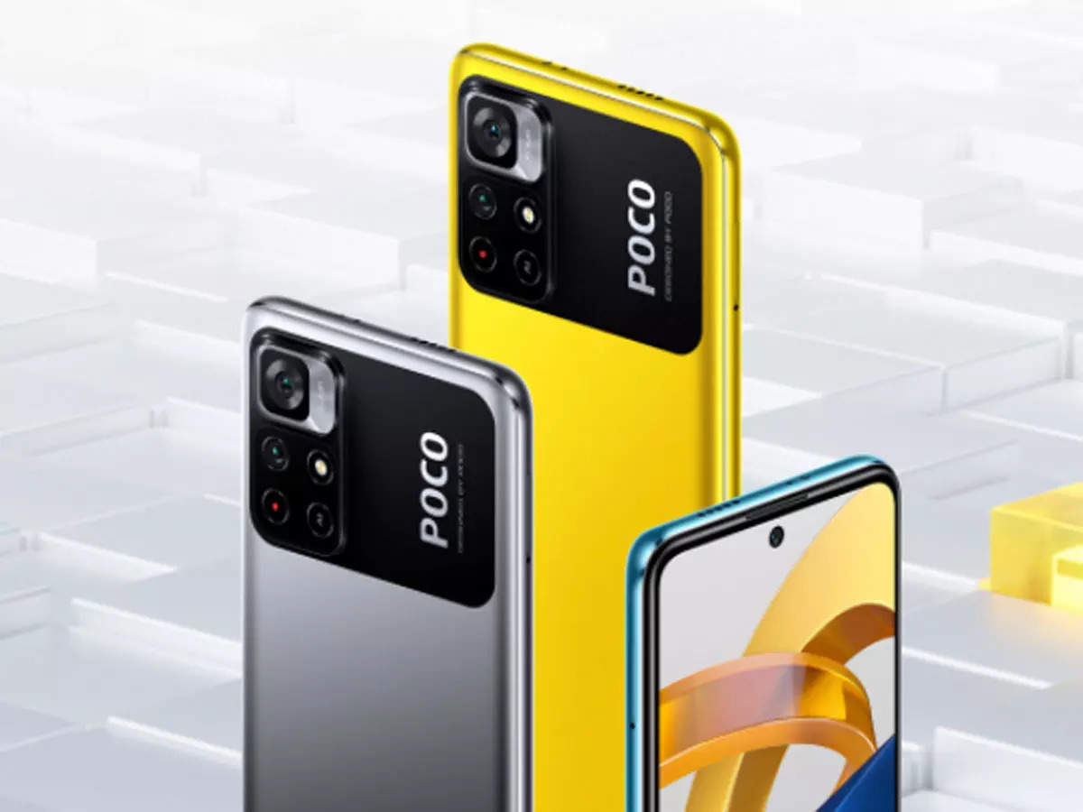 पोको एम4 प्रो 5जी (Poco MG Pro 5G) - ड्युअल नॅनो सिम सपोर्टसह Poco M4 Pro 5G MIUI 12.5 सह Android 11 वर चालतो. यात 90Hz रिफ्रेश रेट आणि 240Hz टच सॅम्पलिंग रेटसह 6.6-इंचाचा फुल-एचडी+ डॉट डिस्प्ले आहे. डिस्प्ले DCI-P3 वाइड कलर गॅमटसह येतो. फोन MediaTek च्या Dimensity 810 SoC द्वारे समर्थित आहे. 6GB पर्यंत रॅम आहे, जी डायनॅमिक रॅम विस्तार तंत्रज्ञानाच्या मदतीने 8GB पर्यंत वाढवता येते. फोनमध्ये ड्युअल रियर कॅमेरा सेटअप आहे, ज्यामध्ये 50-मेगापिक्सेलचा प्राथमिक सेन्सर आणि 8-मेगापिक्सेलचा अल्ट्रा-वाइड सेन्सर आहे. सेल्फी कॅमेरा म्हणून फोनमध्ये 16MP सेंसर देण्यात आला आहे. फोनमध्ये 128 GB अंतर्गत स्टोरेज आहे, जे SD कार्ड टाकून 1 TB पर्यंत वाढवता येते.