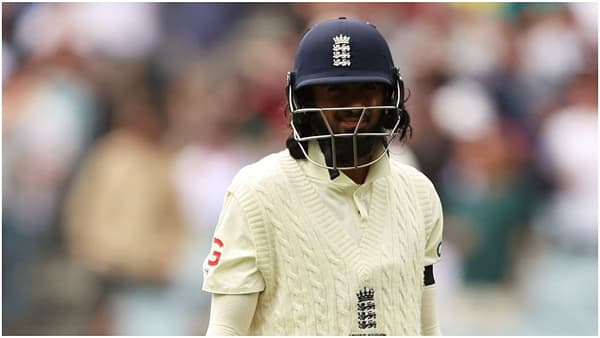 AUS vs ENG 3rd Ashes Test, Day 2: इंग्लंडचा डाव अडचणीत, हातात आलेली संधी दवडली