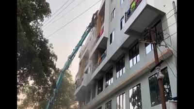 Dombivali Crime : डोंबिवलीतील त्या बेकायदा इमारतीवर केडीएमसीचा हातोडा, 40 कुटुंब बेघर