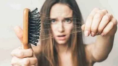 After Delivery | गरोदरपणानंतर केस गळतीनं हैराण? या 5 गोष्टींनी नक्कीच दिलासा मिळेल!