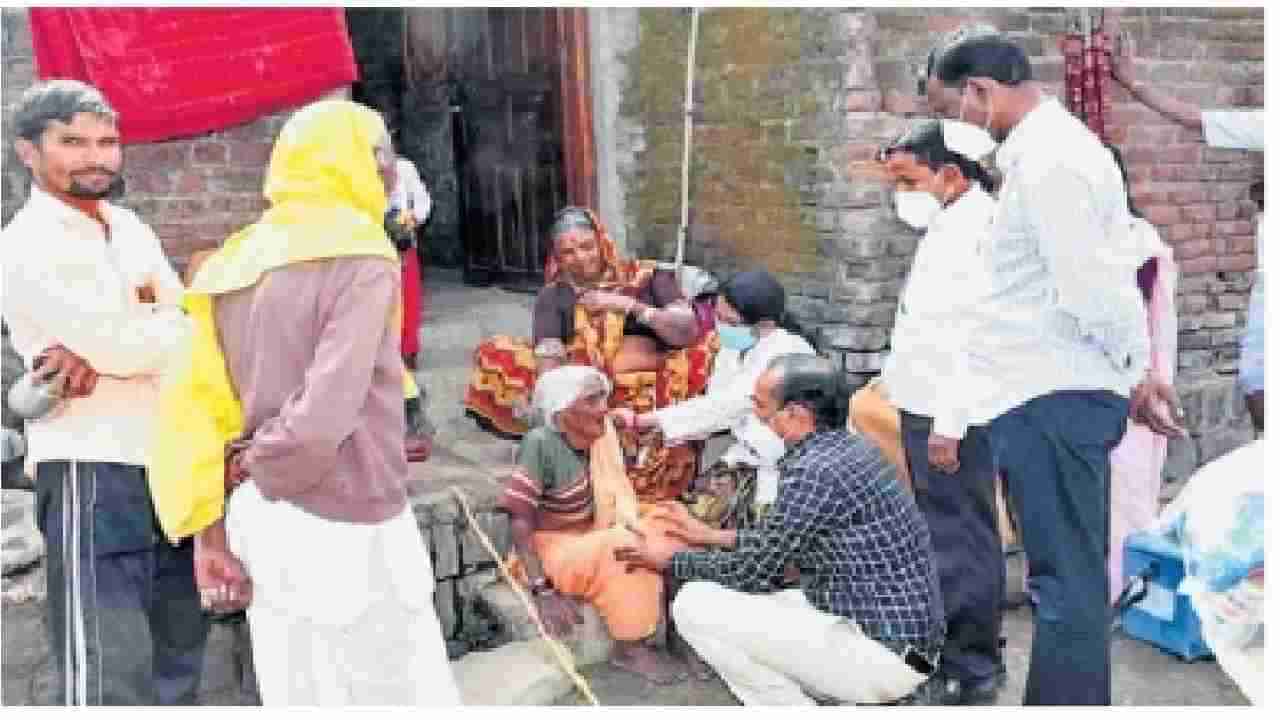 माय, तू एकलीच राहिलीस गं, घे ना लस, शंभरीच्या शारजाबाई नको म्हणून अडल्या...