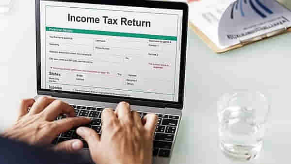Income Tax Return | आयटी रिटर्न भरण्याचा वेग सुसाट, 5 कोटींपेक्षा अधिक आयटीआर दाखल! अंतिम मुदत संपायला एक दिवसांचा अवधी!