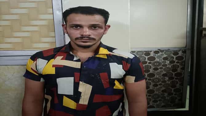 Mumbai Crime : गुन्हेगाराला पकडण्यासाठी पोलिसांचे वेशांतर, अखेर सोनसाखळी चोराच्या मुसक्या आवळल्या