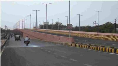 आता काय उड्डाणपूल कोसळण्याची वाट पाहताय का? औरंगाबाद खंडपीठाचा सवाल, शहरातील पुलांवर मर्यादेबाहेर डांबराचे थर!