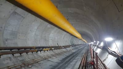 Mumbai : मुंबई किनारी रस्ता प्रकल्पातील बोगद्याचा 2 किलोमीटर टप्पा पूर्ण, उर्वरित 70 मीटरचे खणन येत्या 8 ते 10 दिवसात पूर्ण होणार