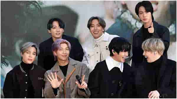 BTS बँड नवीन वर्षाच्या निमित्तानं त्यांच्या चाहत्यांना देणार हे खास सरप्राइझ...