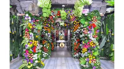 पंढरपूर : नवीन वर्षाच्या स्वागतासाठी विठ्ठल मंदिराचा गाभारा सजला