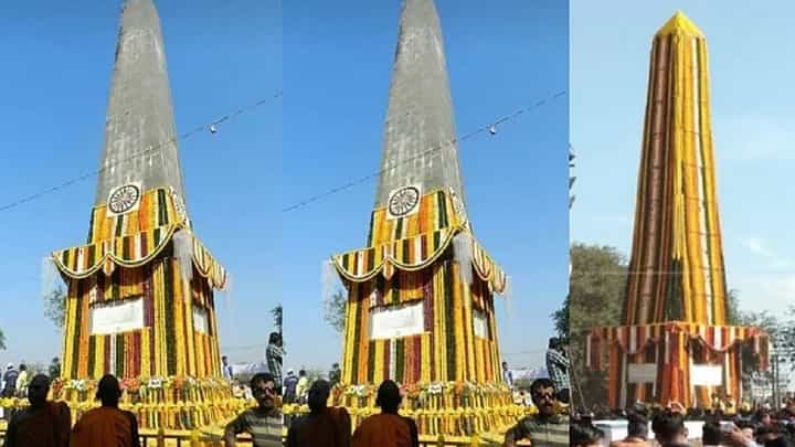 Koregaon Bhima | बुद्ध वंदना करून 204 व्या शौर्यदिनाला सुरुवात Koregaon Bhima | बुद्ध वंदना करून 204 व्या शौर्यदिनाला सुरुवात