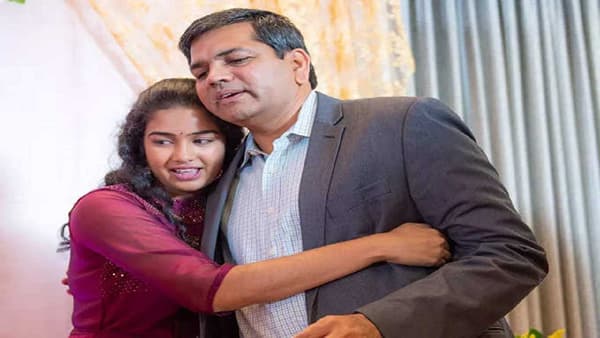 Daddy issue | डॅडी इश्यूमुळं बिघडू शकते मुलींचे जीवन!, अशाप्रकारे सोडवू शकता समस्या