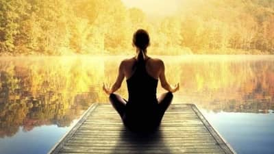 Health Care Tips | वयाच्या 30 नंतर फिट राहायचे असेल तर करा ही योगासने