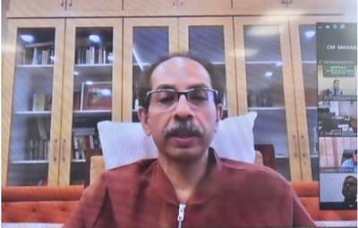 एक-दोन दिवसांच्या कमी रुग्ण संख्येवरून बेसावध राहू नका, मंत्रिमंडळ बैठकीत मुख्यमंत्री काय म्हणाले? वाचा सविस्तर