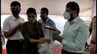 रक्तदान शिबिरात प्लास्टिक न वापरण्याची शपथ घेतली आणि त्याच कार्यक्रमात वापर, केडीएमसीच्या उपायुक्तांना पाच हजार रुपयांचा दंड