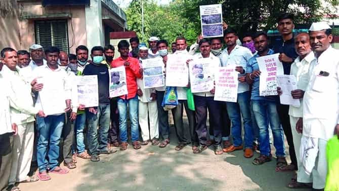 Pik Vima : रब्बी हंगाम मध्यावर तरी शेतकऱ्यांना प्रतीक्षा खरिपातील पीक विम्याचीच, बीडमध्ये निदर्शने