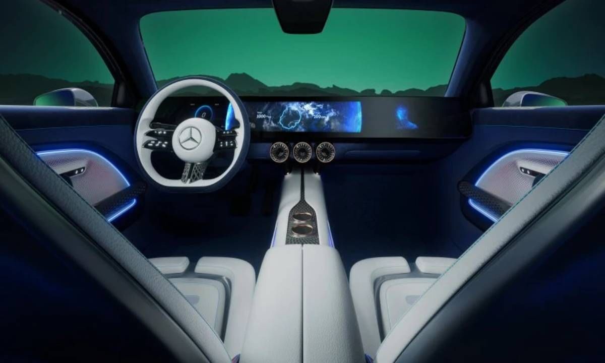 Mercedes Benz ने 3 जानेवारी रोजी त्यांच्या Vision EQXX चे अनावरण केले. भारतीय वेळेनुसार रात्री 10.30 वाजता कंपनीचा अनावरण कार्यक्रम पार पडला. (फोटो : mercedes-benz.com/en/)