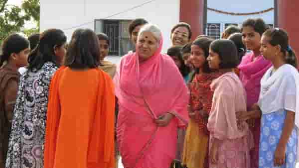 Sindhutai Sapkal Death : सिंधुताई सपकाळ यांचं निधन, महाराष्ट्रावर शोककळा; पंतप्रधान. मुख्यमंत्र्यांसह दिग्गजांकडून श्रद्धांजली