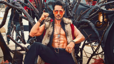 Disha Patani | टायगर श्रॉफच्या शर्टलेस फोटोवर फिदा झाली दिशा पाटनी, कमेंट करत म्हणाली....