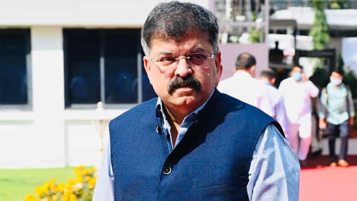 मलिकांवर सूडबुद्धीने कारवाई - आव्हाड मलिकांवर सूडबुद्धीने कारवाई - आव्हाड