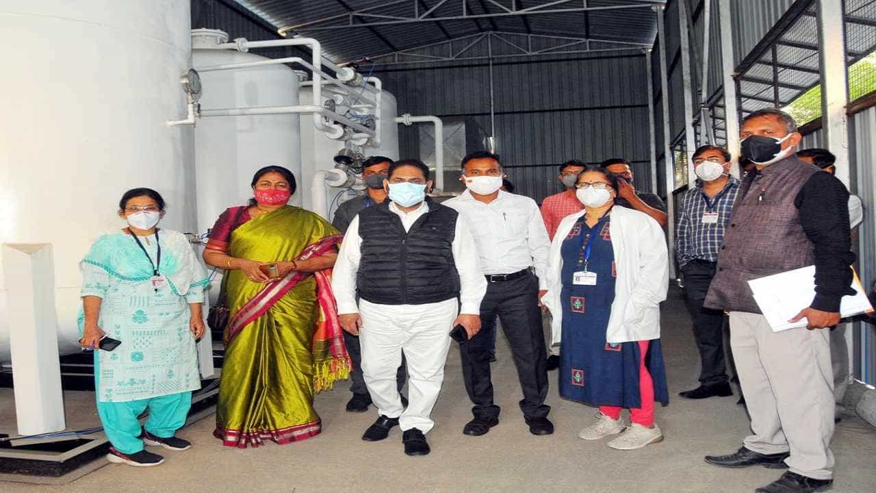 Nagpur | मेडिकल व मेयोच्या पाहणीत पालकमंत्र्यांना काय दिसले?; ओमिक्रॉनपासून बचावासाठी वैद्यकीय सुविधा सुसज्ज राहणार!  