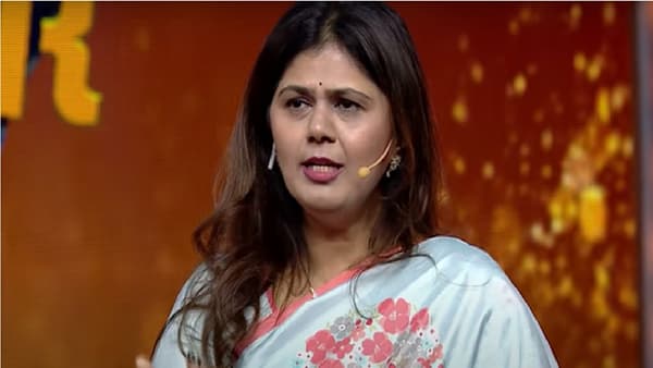 मला नेहमीच मी न केलेल्याची शिक्षा मिळते, पंकजांचे चिमटे, रोख कुणाकडे?