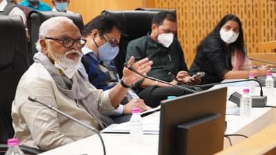 Nashik Omicron| सर्व यात्रांवर बंदी, लसीकरण न झाल्यास कटू निर्णय; मंत्री भुजबळांनी काय दिला इशारा?