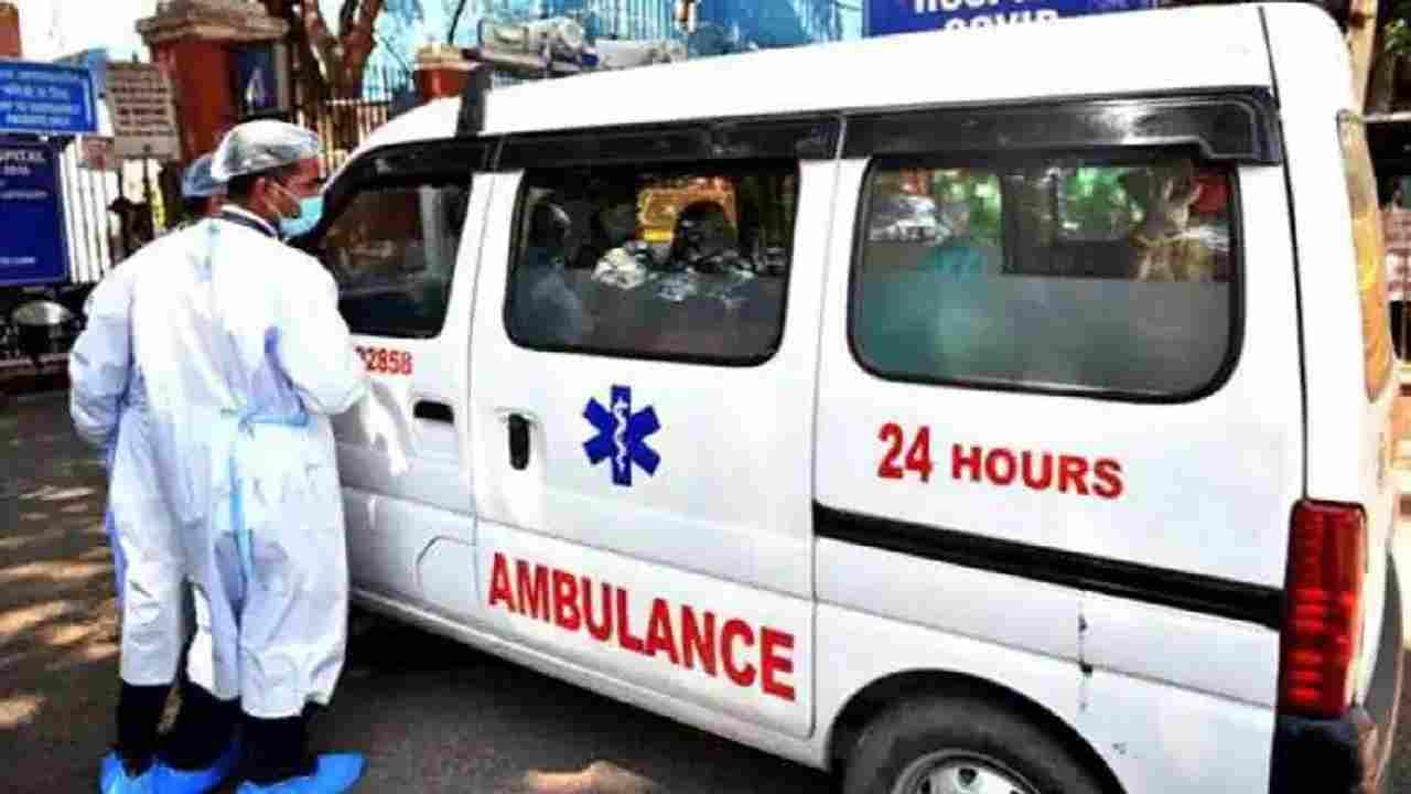 Corona: मुंबईत दररोज 20 ते 30 टक्क्यांची रुग्णवाढ, Ambulance Helpline ची ही यादी आत्ताच Save करा!