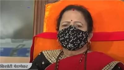 Kishori Pednekar : घाटकोपर येथील मृत मुलीच्या कुटुंबियांची महापौरांनी भेट घेऊन केले सांत्वन