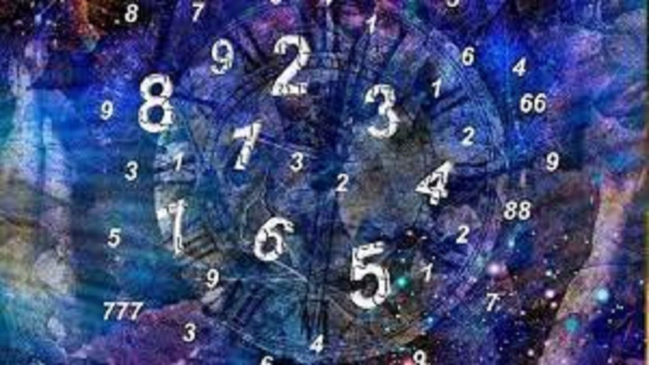 Numerology | तुमचा जन्म 8, 17 आणि 26 तारखेला झाला आहे का? मग शनिदेवाची कृपा होणार Numerology | तुमचा जन्म 8, 17 आणि 26 तारखेला झाला आहे का? मग शनिदेवाची कृपा होणार