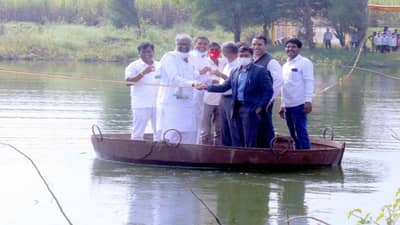 मांजरा नदीकाठावर पोहचले लातूरचे जिल्हाधिकारी, मात्र त्यापुढचा प्रवास थेट कल्हईतून, नेमके काय कारण?